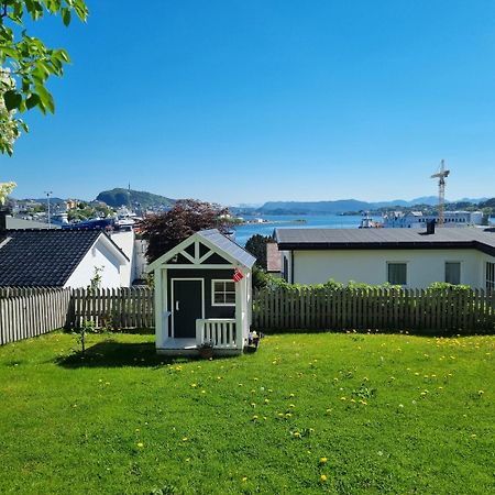 Apartment Near Center / Free P Ålesund Zewnętrze zdjęcie